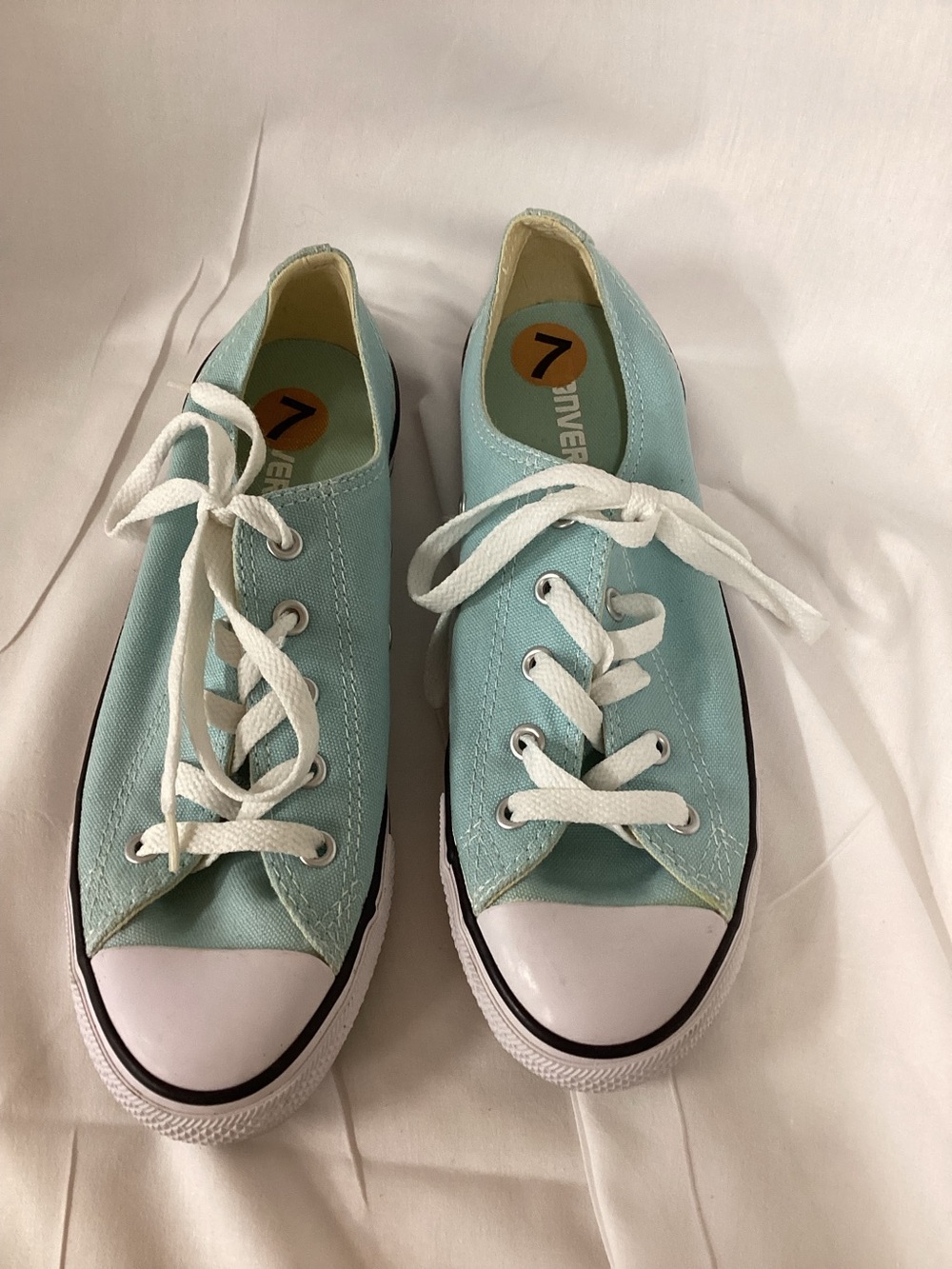Light Aqua Low-Top Converse Canvas Sneakers - Size 7